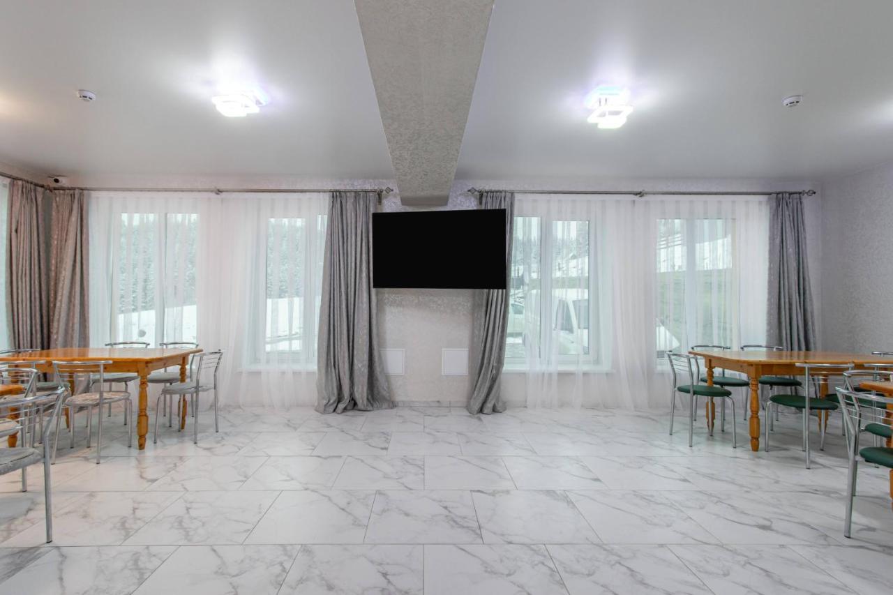 Шепіт Лісу Hotel Boekovel Buitenkant foto