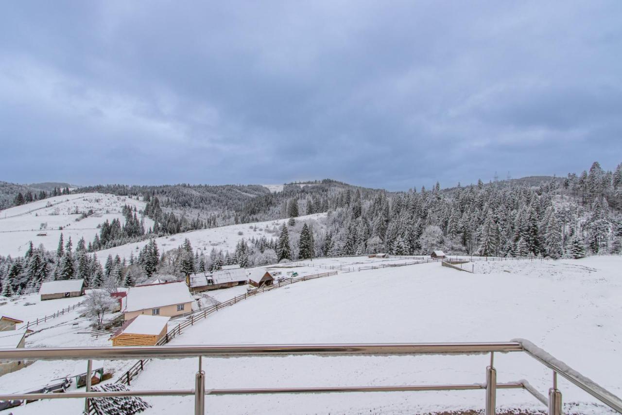 Шепіт Лісу Hotel Boekovel Buitenkant foto