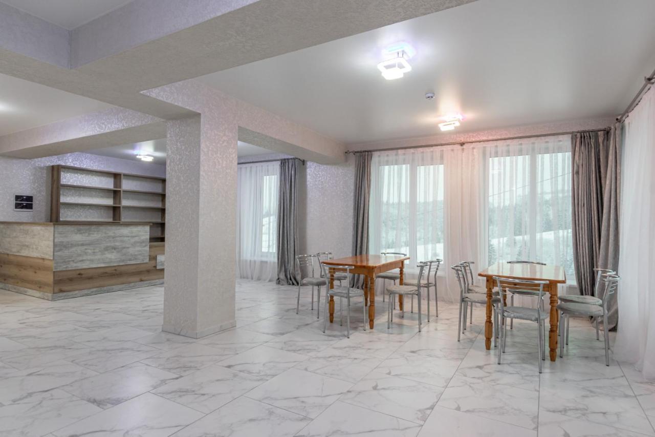 Шепіт Лісу Hotel Boekovel Buitenkant foto