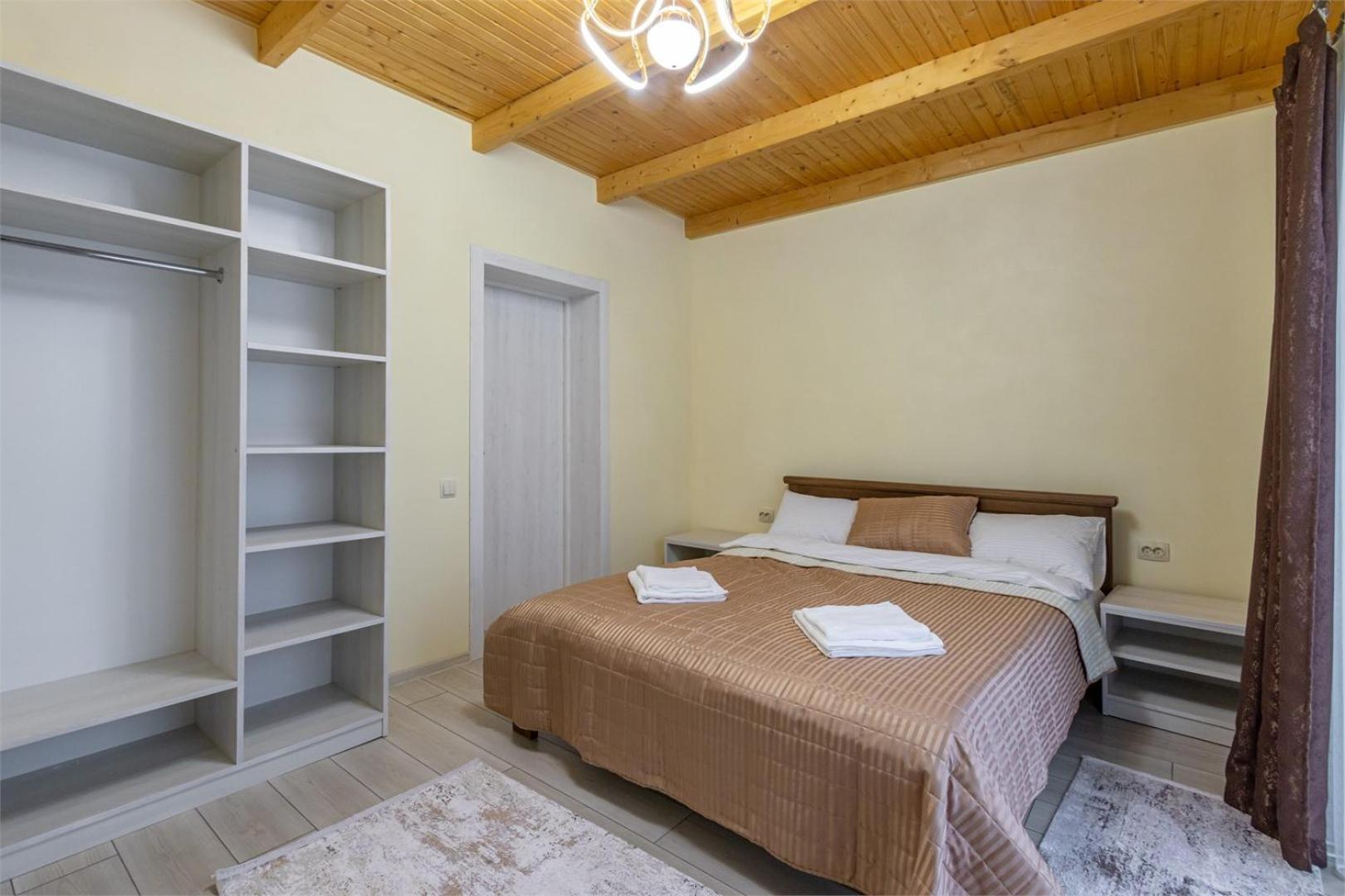 Шепіт Лісу Hotel Boekovel Buitenkant foto