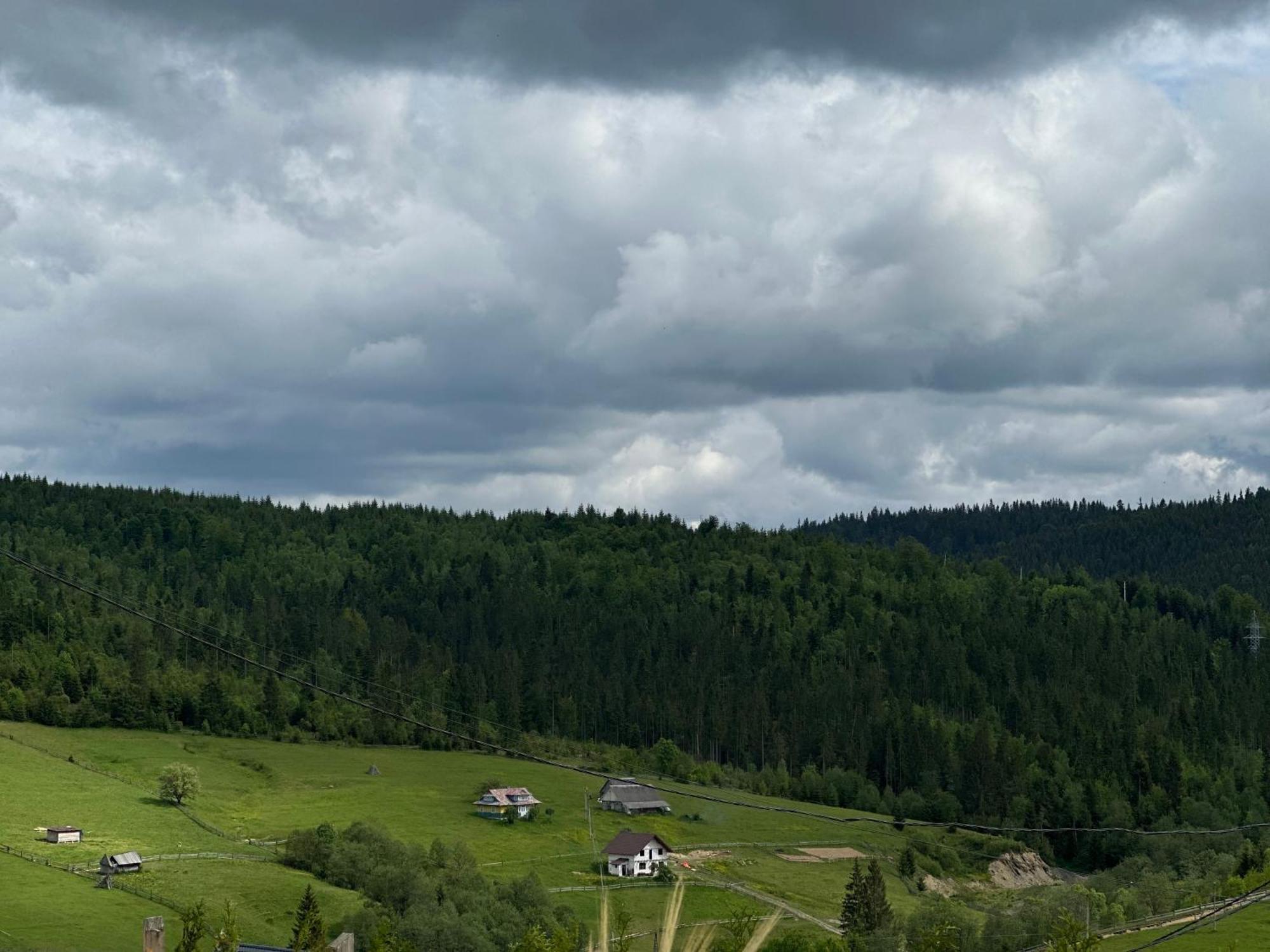 Шепіт Лісу Hotel Boekovel Buitenkant foto
