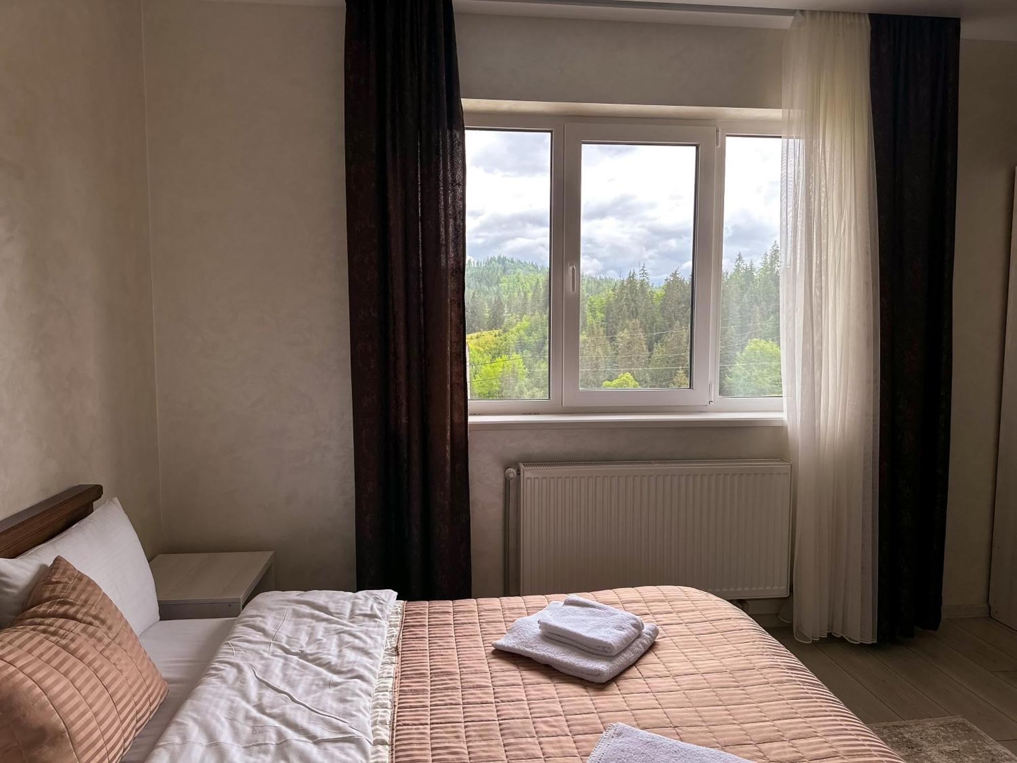 Шепіт Лісу Hotel Boekovel Buitenkant foto