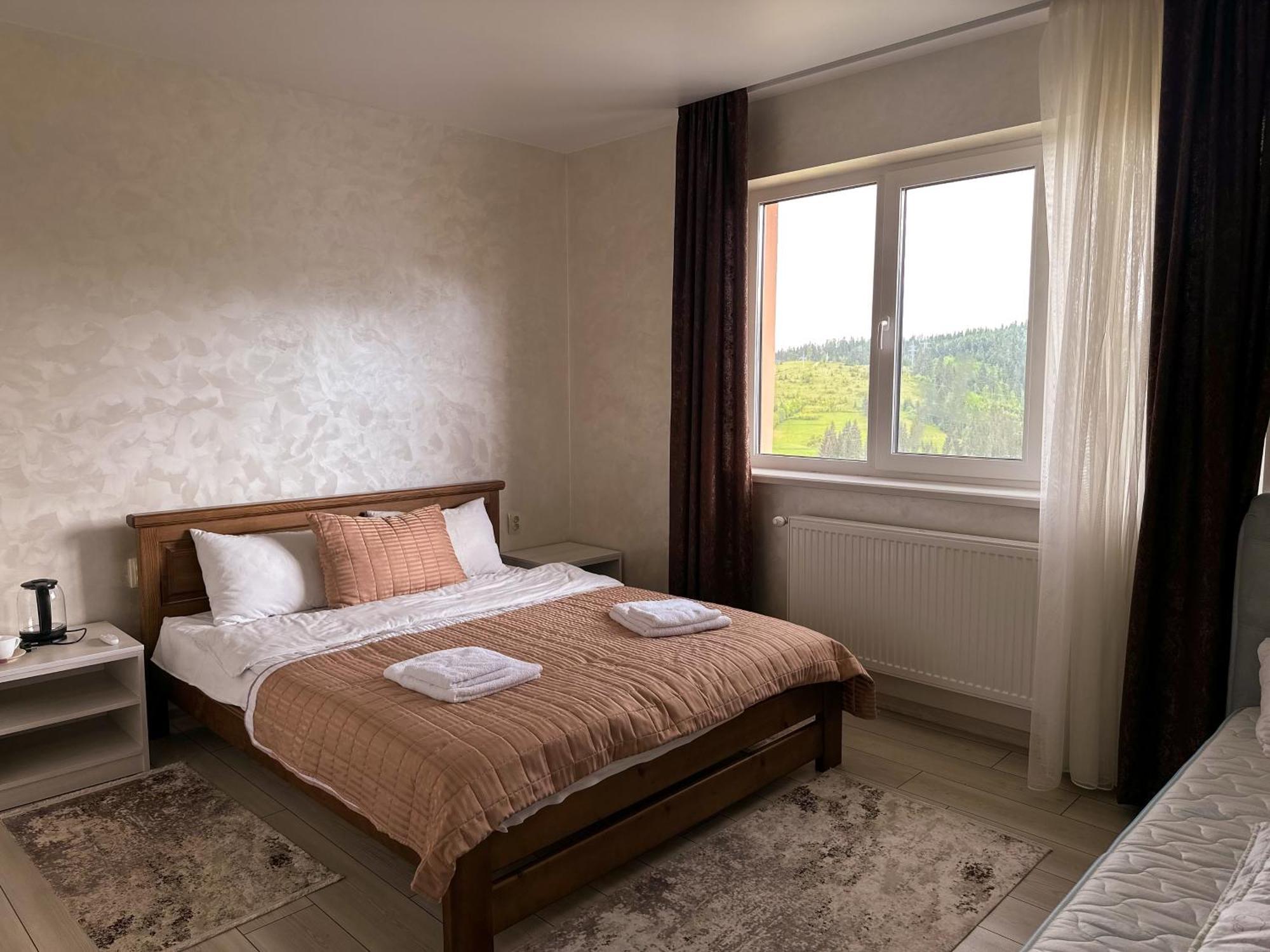 Шепіт Лісу Hotel Boekovel Buitenkant foto