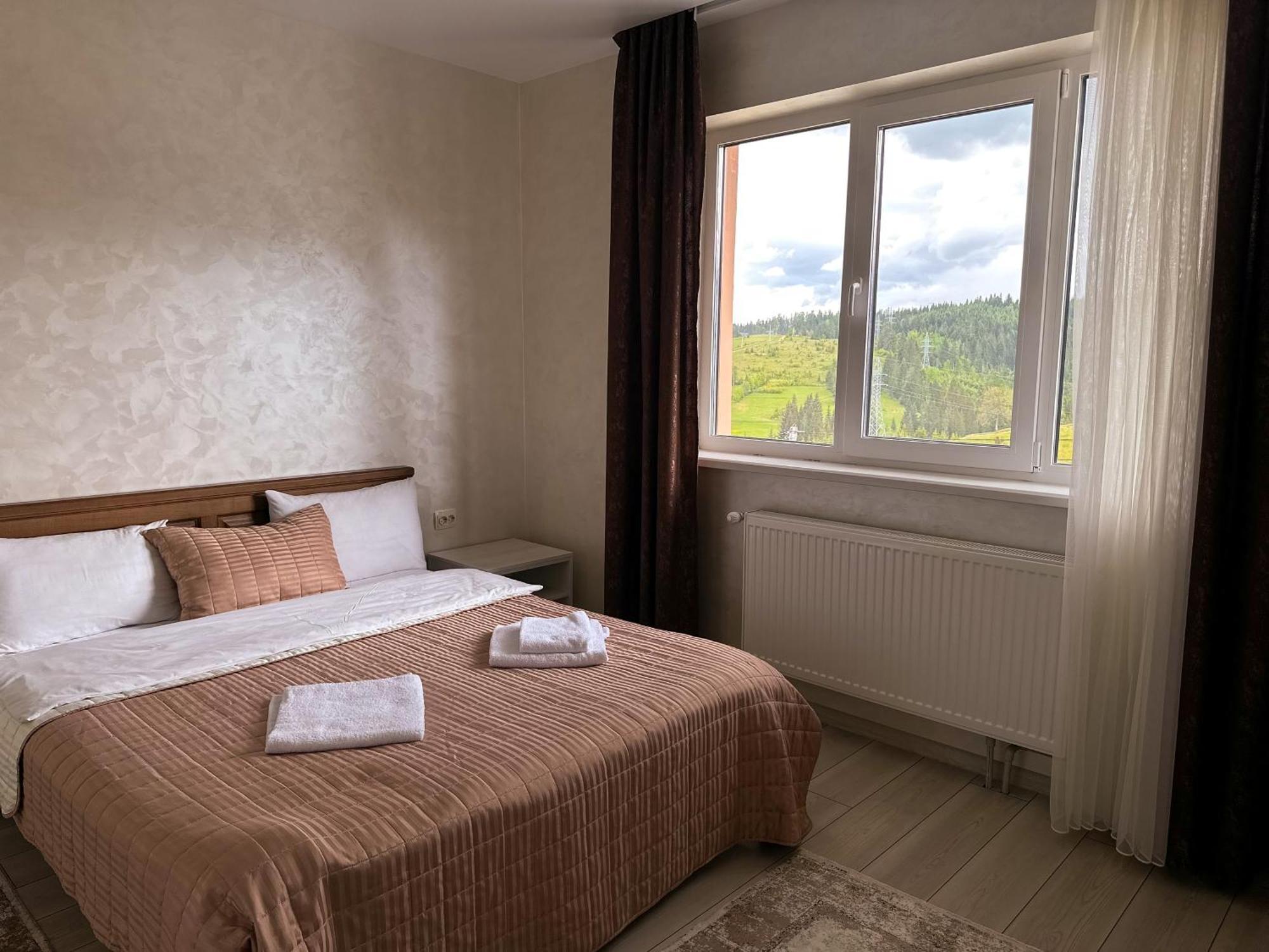 Шепіт Лісу Hotel Boekovel Buitenkant foto