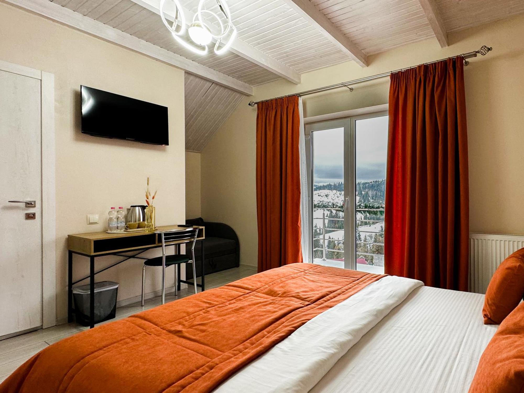 Шепіт Лісу Hotel Boekovel Buitenkant foto
